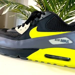 Men’s Nike Air Max 90